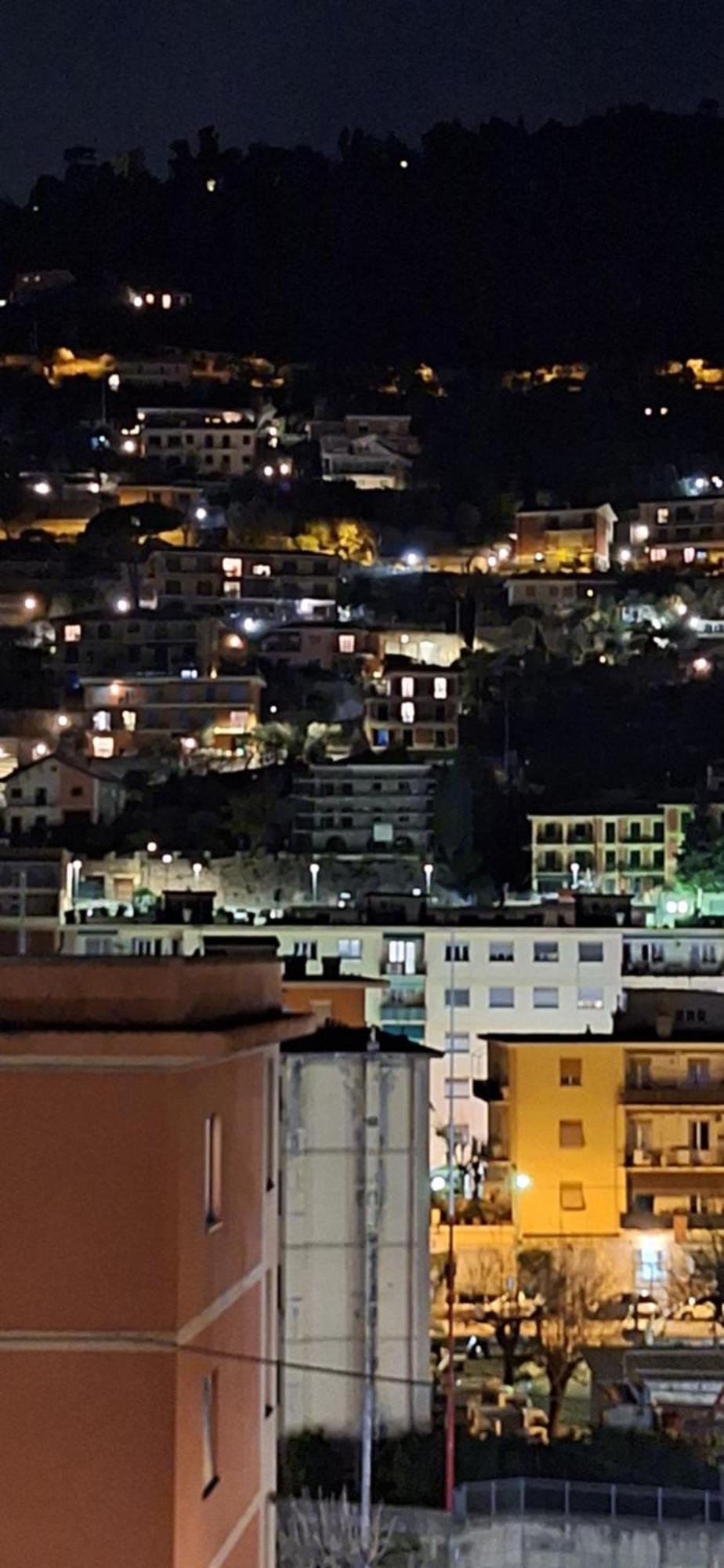 La Casa Di Yuri - Free Private Parking & Air Conditioning レッコ エクステリア 写真